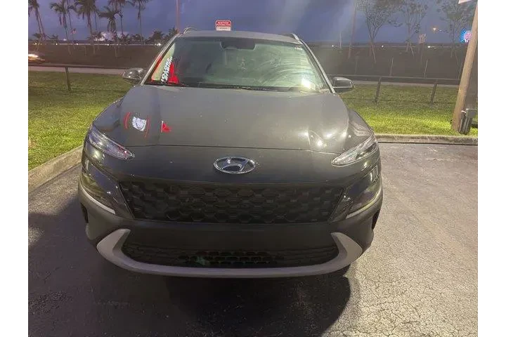 $17991 : Hyundai KONA 2023 AWD SEL 4d image 2