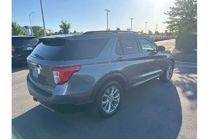 $24000 : Ford Explorer 2022 AWD XLT 4 image 7
