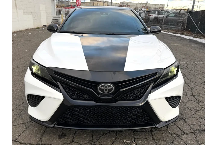 $14979 : 2020 Camry SE Auto (Natl) image 10