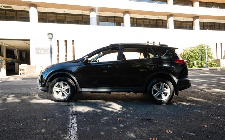 $12850 : 2013 TOYOTA RAV4 image 7