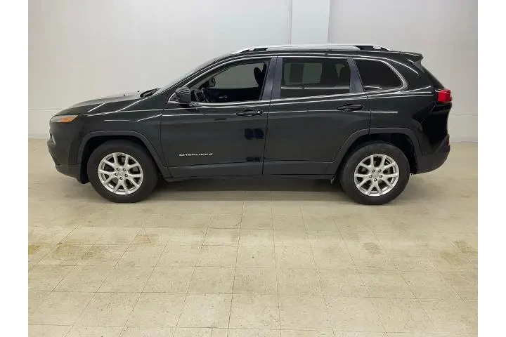 $10988 : Jeep Cherokee 2016 Latitude image 2