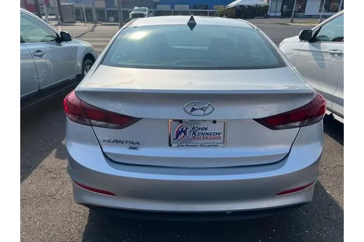 $9358 : Hyundai ELANTRA 2017 SE 4dr image 8