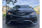 $12495 : 2017 Pacifica Touring-L thumbnail