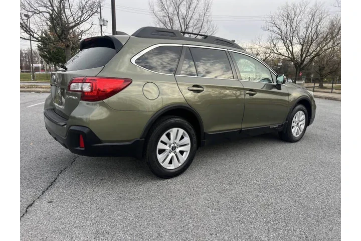 $10900 : 2018 Outback 2.5i Premium image 8