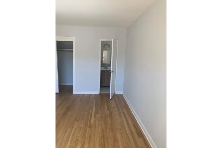 $3500 : Apt. 3 Dormitorios 1.5 Banos image 9
