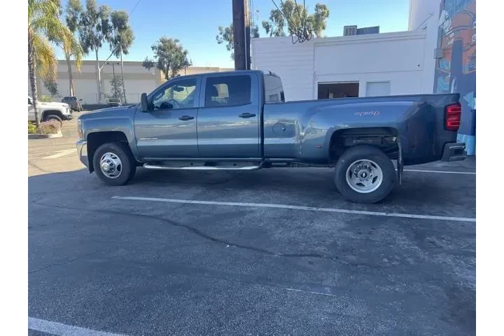 $33431 : Chevrolet Silverado 3500HD 2 image 3