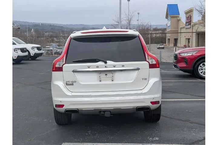 $12050 : Volvo XC60 2017 T5 Inscripti image 5