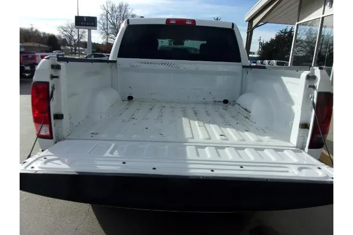 $18850 : Ram 1500 Classic 2021 4x4 SS image 7