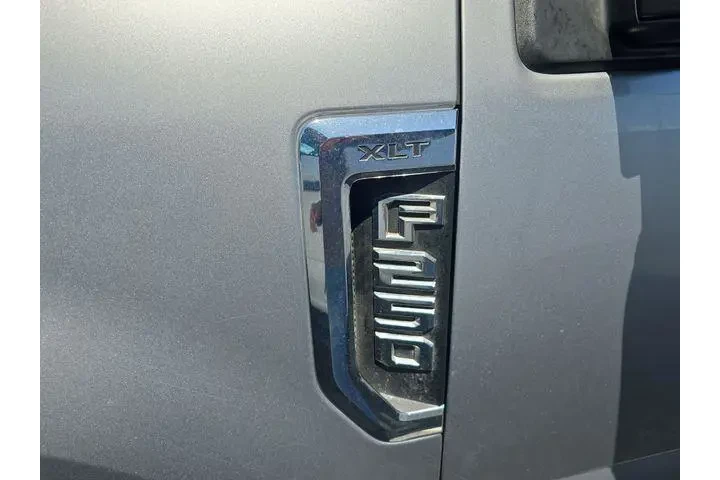 $33990 : Ford F-250 Super Duty 2020 4 image 7