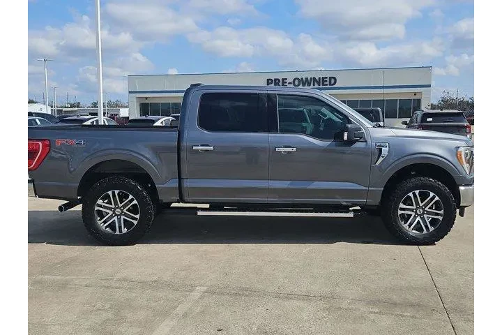 $37995 : Ford F-150 2023 4x4 XLT 4dr image 2
