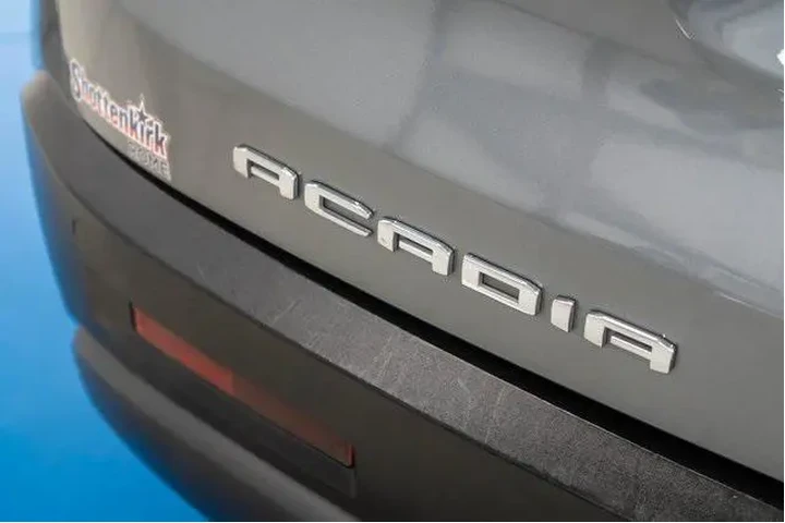 $31264 : GMC Acadia 2022 4x4 AT4 4dr image 6