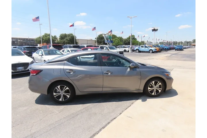 $15999 : Nissan Sentra 2023 SV 4dr Se image 9