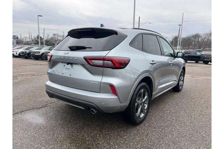 $23387 : Ford Escape 2024 AWD ST-Line image 4