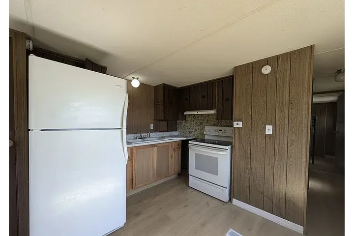 $800 : HOUSE RENT IN AVON PARK FLORID image 1