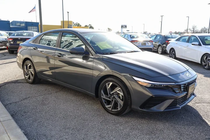 $19988 : 2025 Elantra SEL Convenience image 3