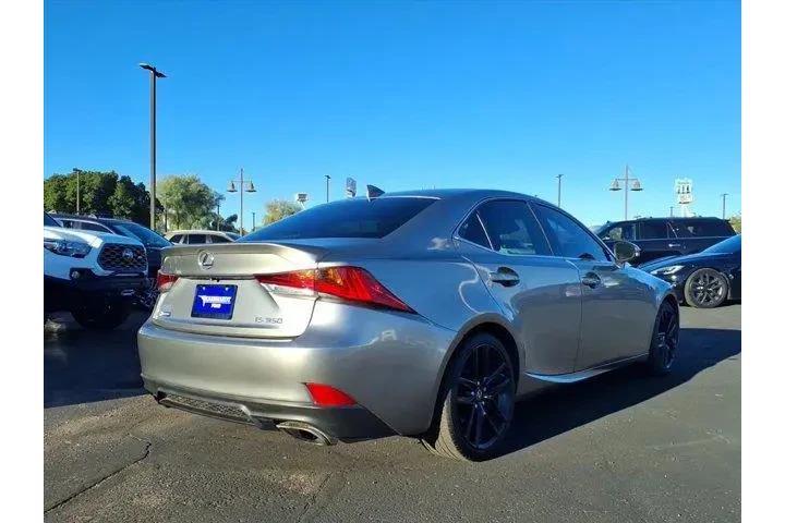 $26279 : Lexus IS 350 2017 4dr Sedan image 6