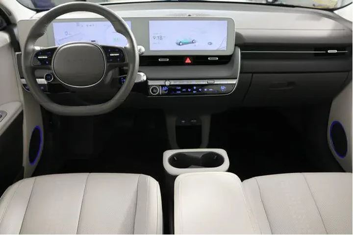 $21788 : Hyundai IONIQ 5 2022 AWD SEL image 2