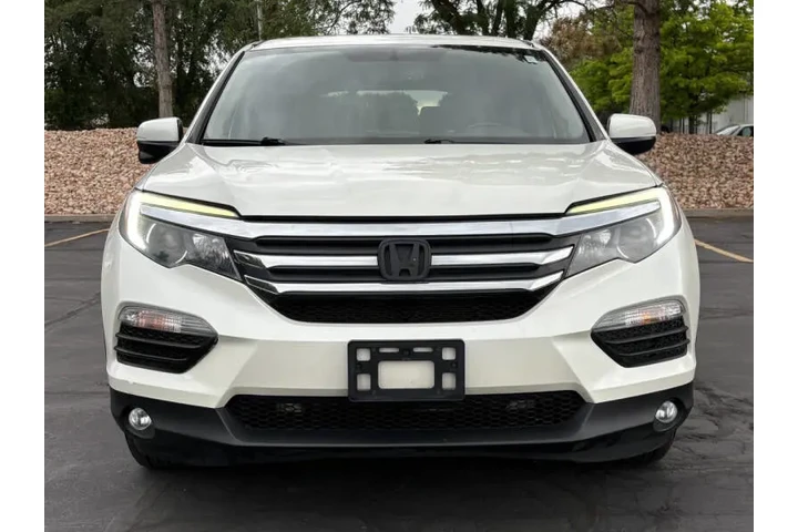 $15900 : 2016 Pilot EX-L image 7