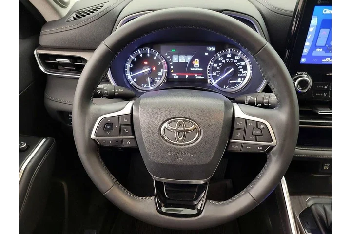 $37998 : Toyota Highlander 2022 AWD L image 10