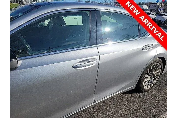 $38998 : Lexus ES 350 2023 Ultra Luxu image 5