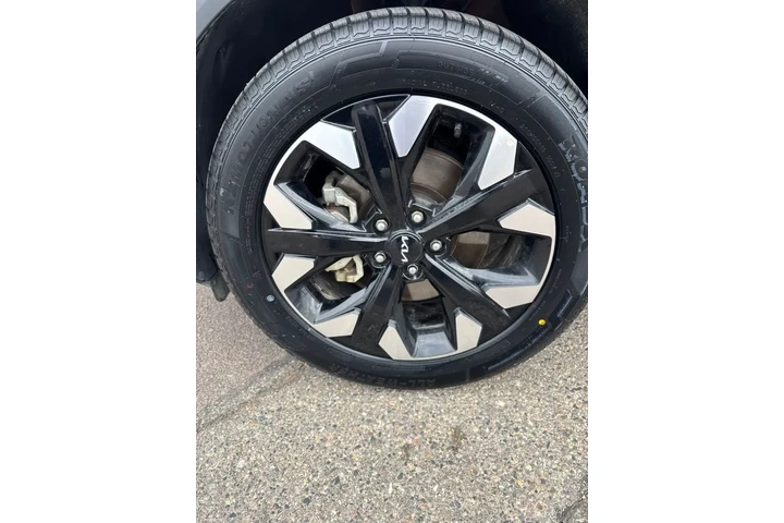 $28999 : 2023 Sportage X-Line image 9