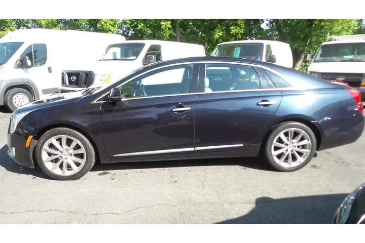 $12900 : 2014 XTS Luxury Collection image 5