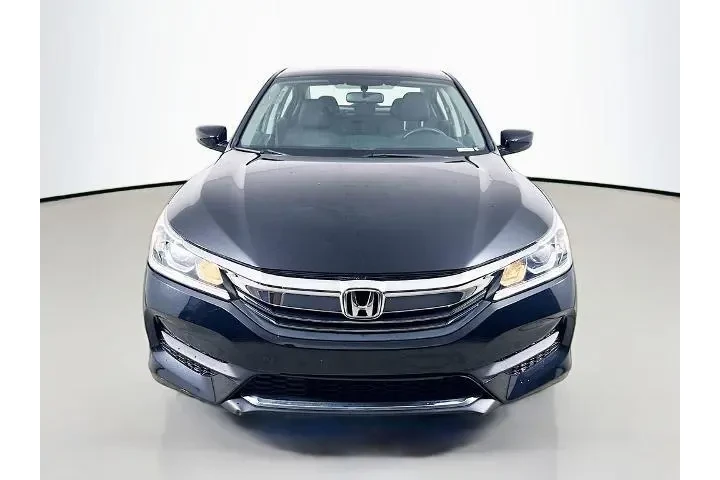 $16000 : Honda Accord 2017 LX 4dr Sed image 2