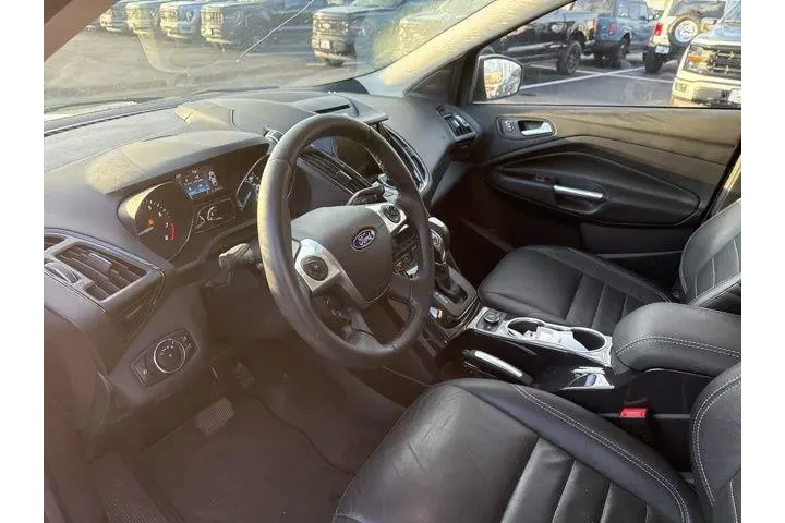 $10000 : Ford Escape 2015 AWD Titaniu image 10