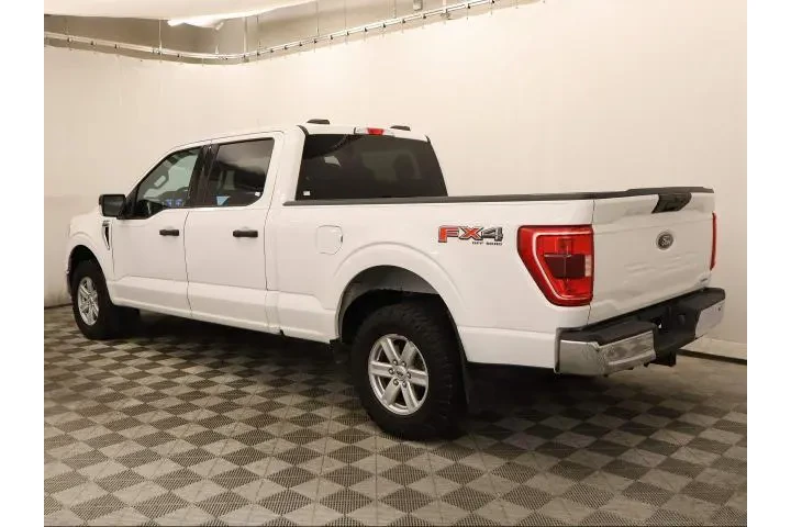 $35995 : Ford F-150 2021 4x4 XLT 4dr image 9