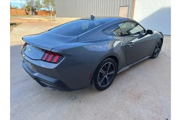 $26900 : Ford Mustang 2024 EcoBoost 2 image 8