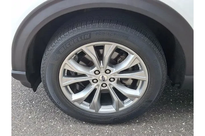 $28997 : Ford Explorer 2021 AWD XLT 4 image 10