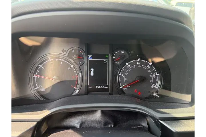 $39990 : Toyota 4Runner 2023 4x2 SR5 image 10