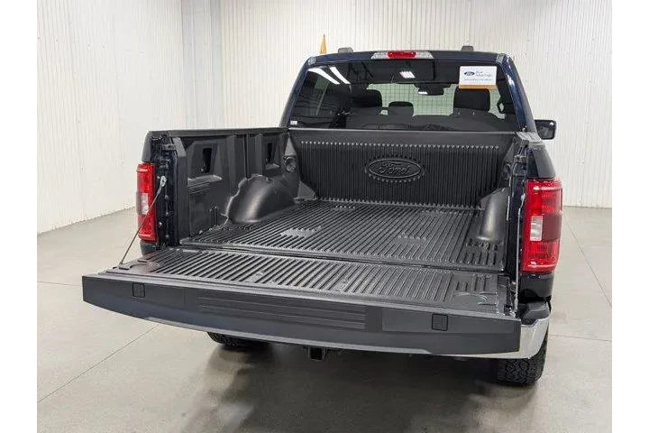 $39842 : Ford F-150 2022 4x4 XLT 4dr image 9