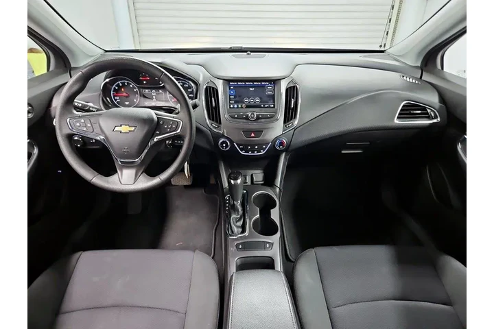 $15998 : Chevrolet Cruze 2019 LT 4dr image 9