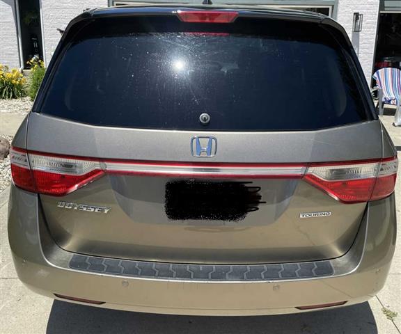 $9000 : 2013 Honda Odyssey Touring image 4
