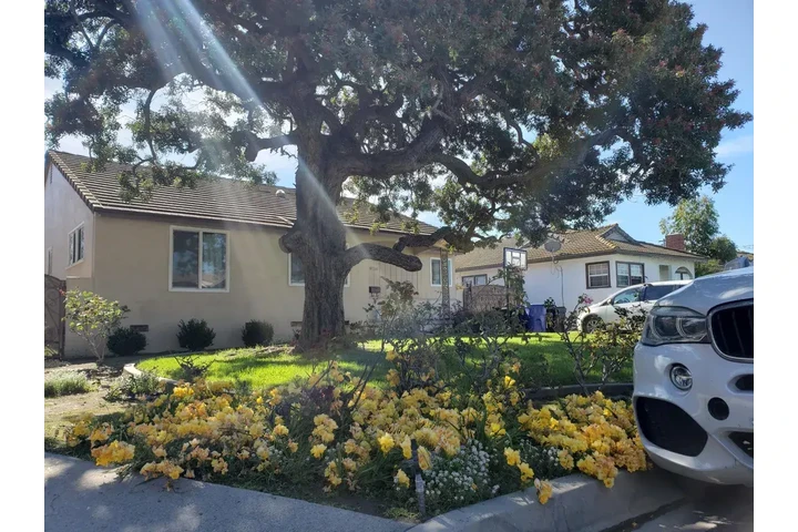 $1700 : Downey 🏠 Pet Friendly 3-2 image 6