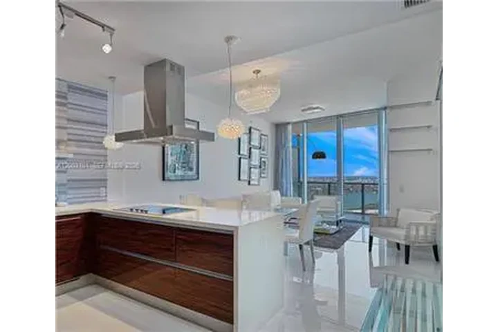 $6500 : Rental property with 2 bedro image 5