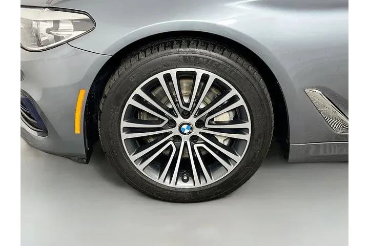 $18975 : BMW 5 Series 2018 AWD 530i x image 7