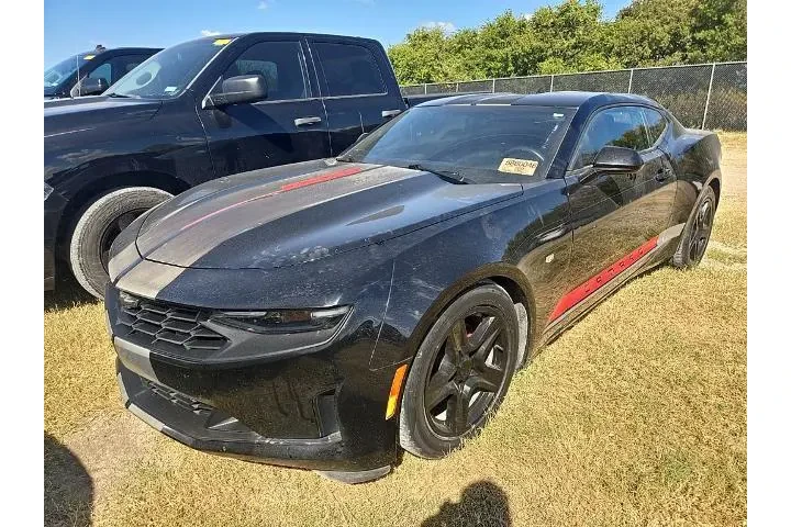 $21398 : Chevrolet Camaro 2020 LT 2dr image 1