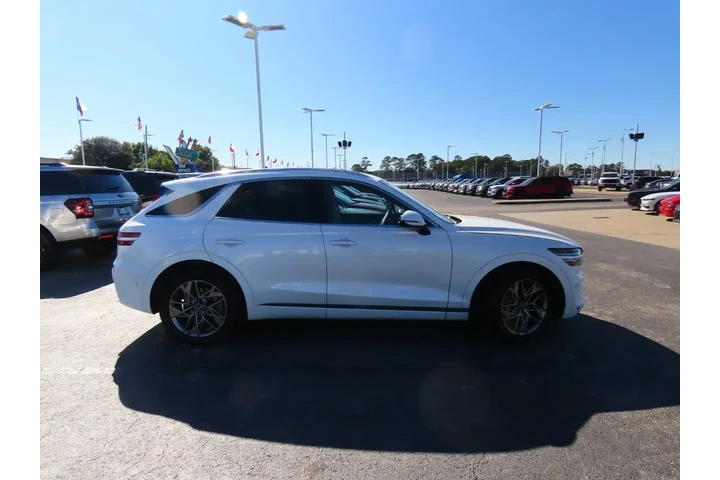 $36999 : Genesis GV70 2023 AWD 2.5T S image 10