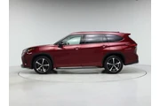 $33998 : Toyota Highlander 2021 XSE 4 thumbnail