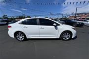 $25299 : 2022 Corolla LE CVT (Natl) thumbnail