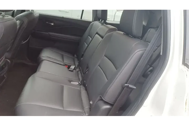 $26984 : Honda Pilot 2021 AWD SE 4dr image 6