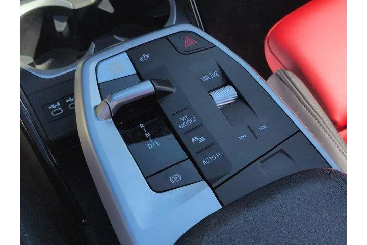 $31999 : BMW X1 2023 AWD xDrive28i 4d image 10