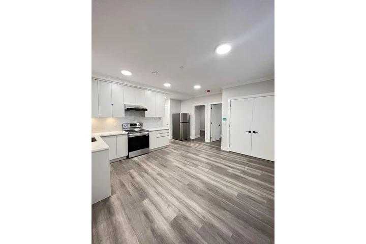 $800 : New with a View Rent Today 🎁 image 10