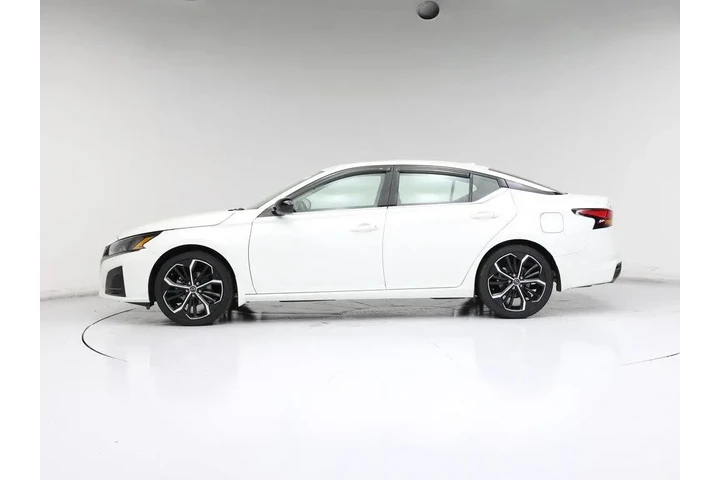 $26998 : Nissan Altima 2024 2.5 SR 4d image 3