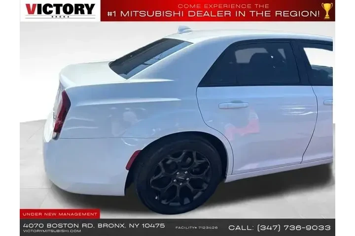 $12595 : Chrysler 300 2019 AWD S 4dr image 10