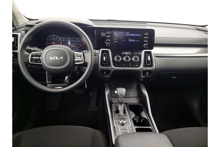 $22998 : Kia Sorento 2022 LX 4dr SUV image 9