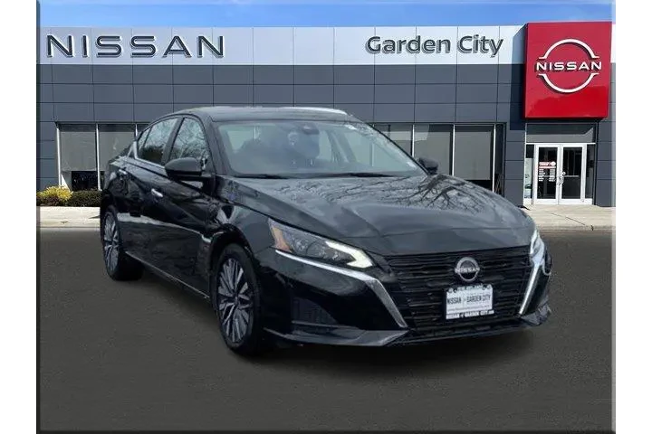 $20550 : Nissan Altima 2025 2.5 SV 4d image 1