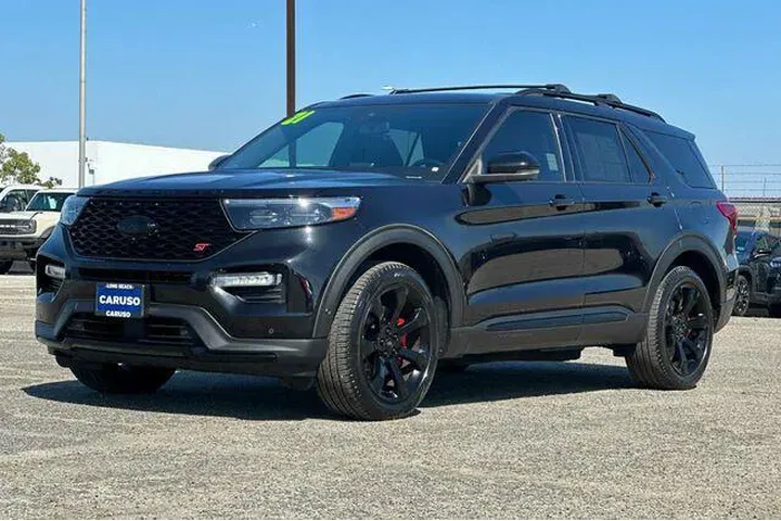 $27775 : Ford Explorer 2021 AWD ST 4d image 7